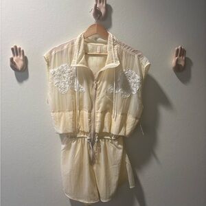 Cream Sleeveless Zip-Up Romper with Lace Detail